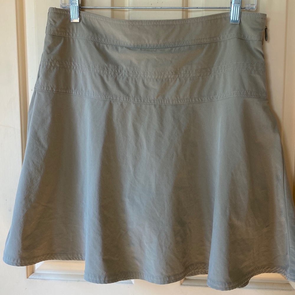 Athleta Skirt Built In Bike Shorts Size 10 Tan